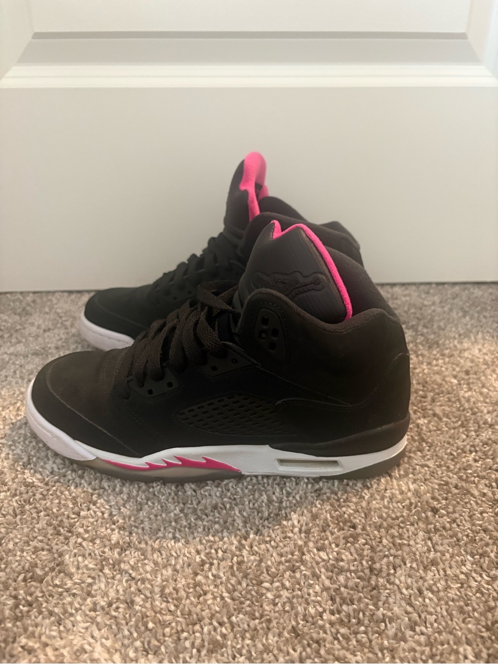 Jordan Women's Black and Pink High-Top Sneakers